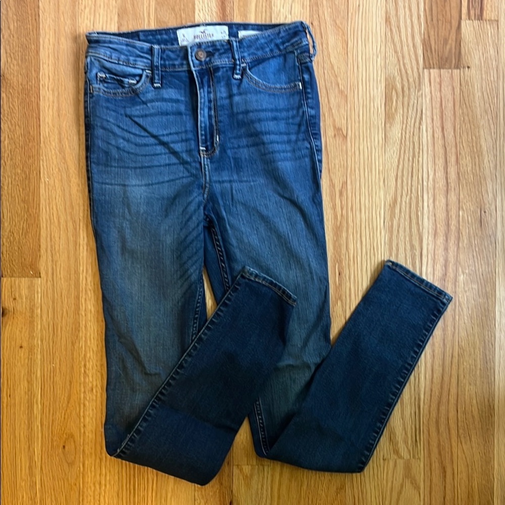 Hollister Hi-rise Jeans with Stretch and Super Skinny Leg, 1L or 25L